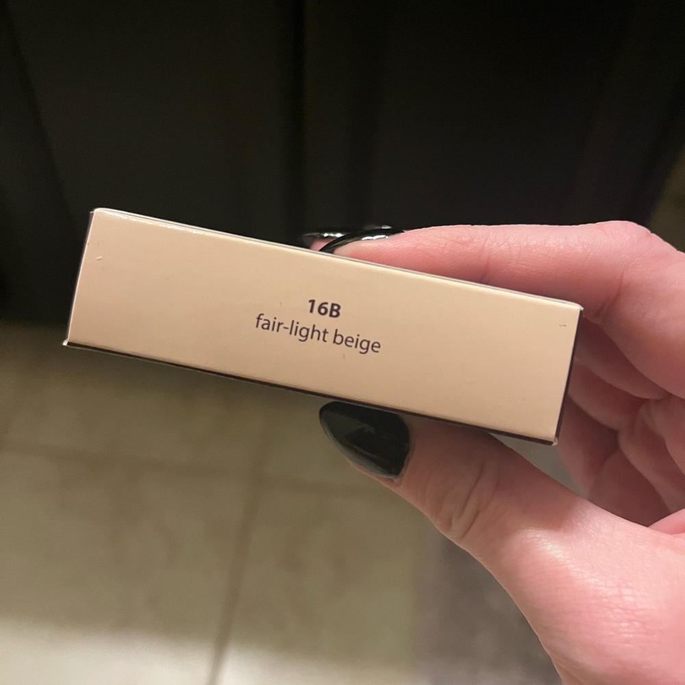 Tarte - Face Tape Pressed Powder - Picture 4 of 11